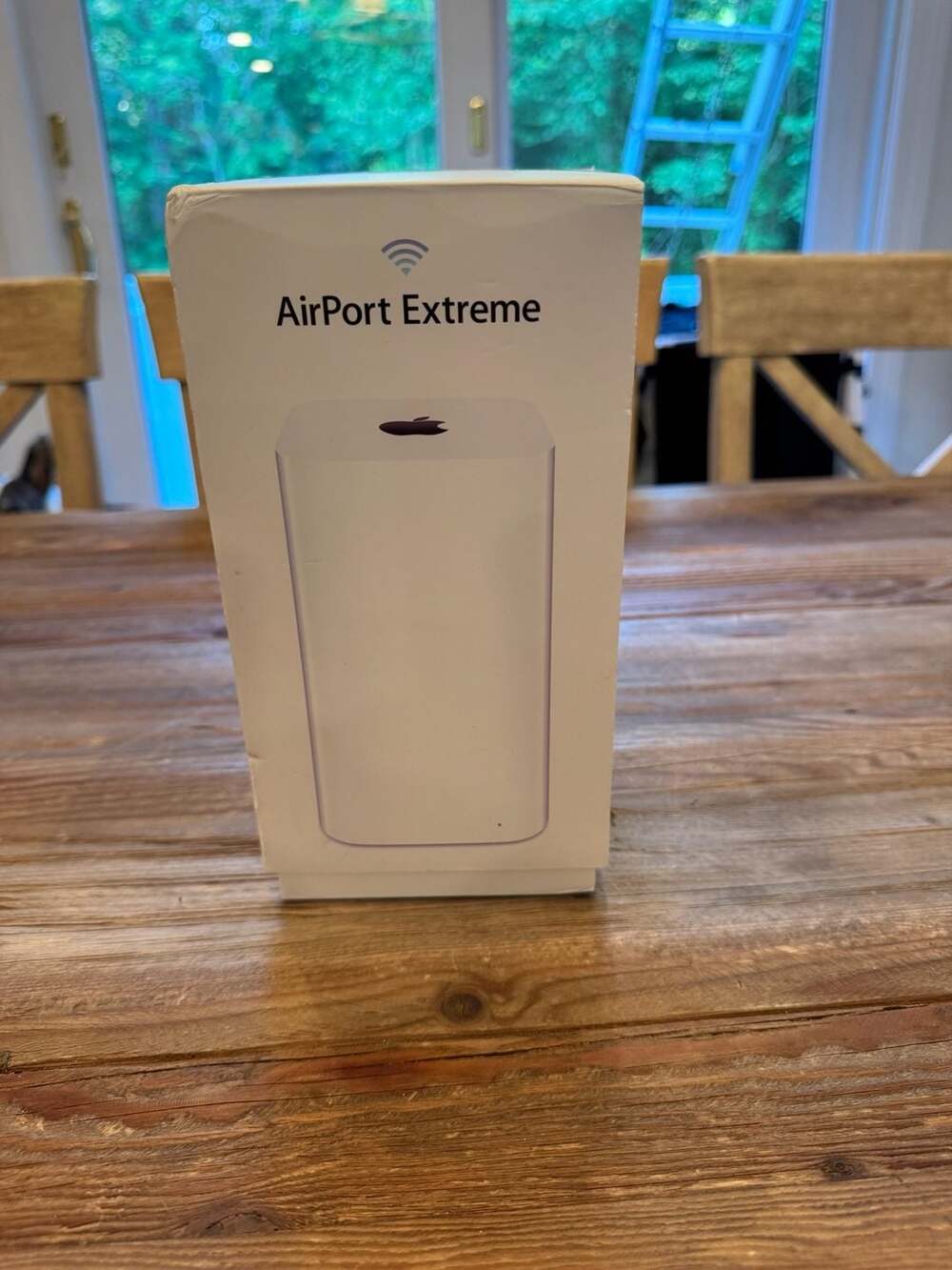 Apple AirPort Extreme 802.11ac Wi-Fi Base Station Model A1521
